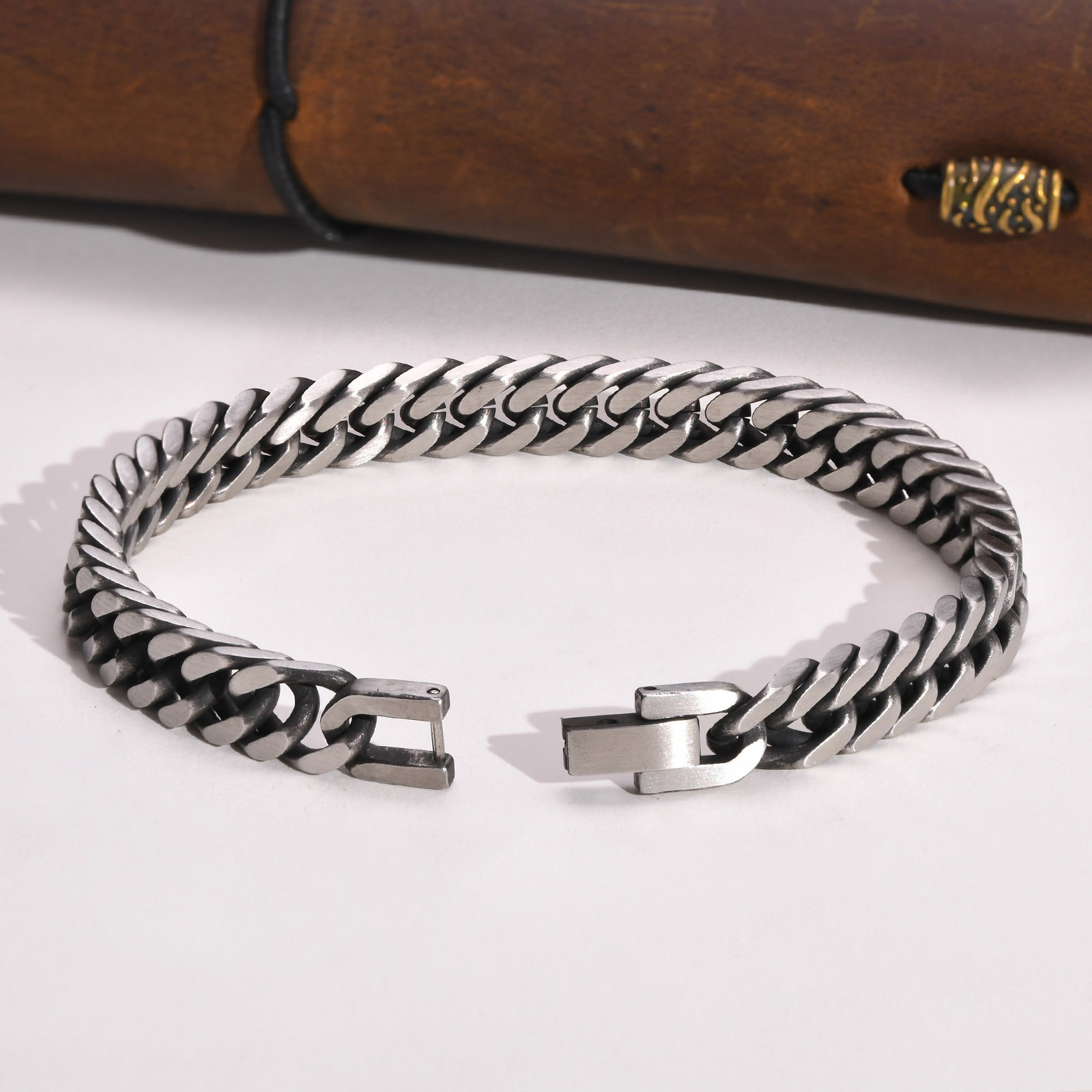 Vnox Chunky Retro Cuban Chain  - Ceramic Link Bracelet 评论和价格